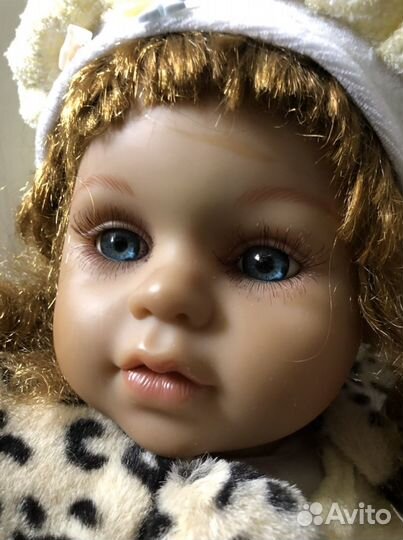 Кукла старинная