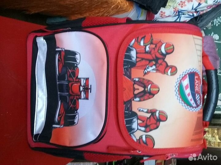 Школьный рюкзак