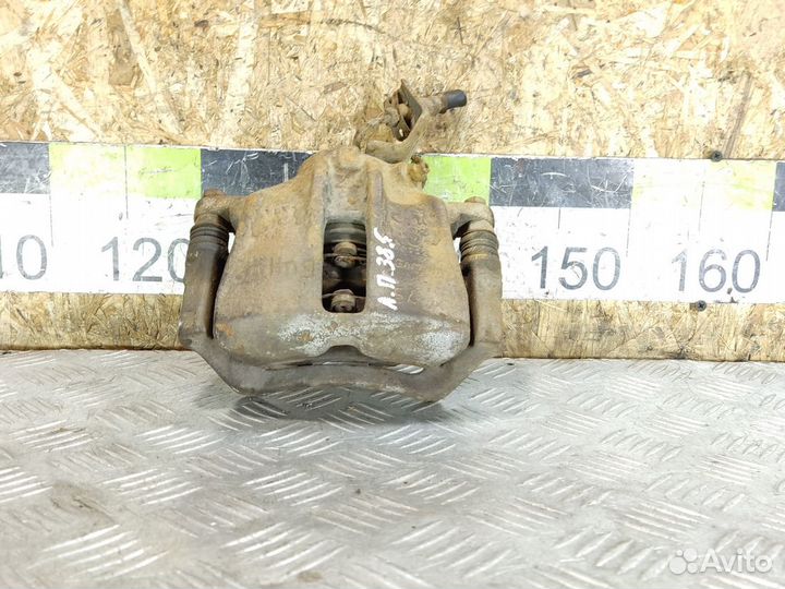 Суппорт передний правый Volkswagen Passat b3 b3