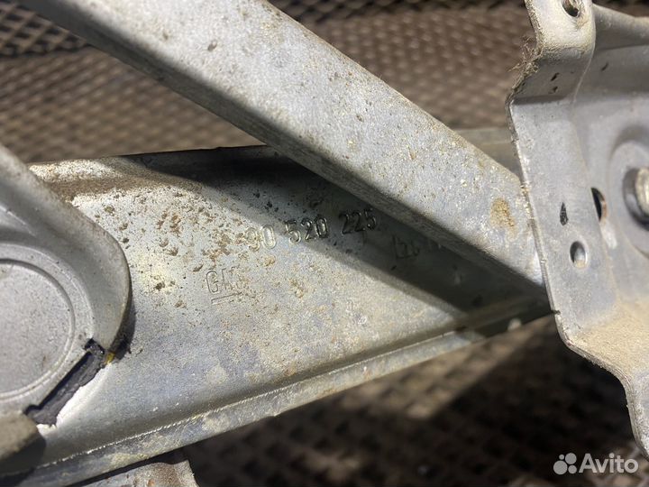 Стеклоподьемник передний левый opel vectra B