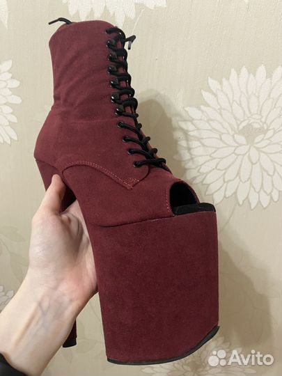 Стрипы pleaser тройки