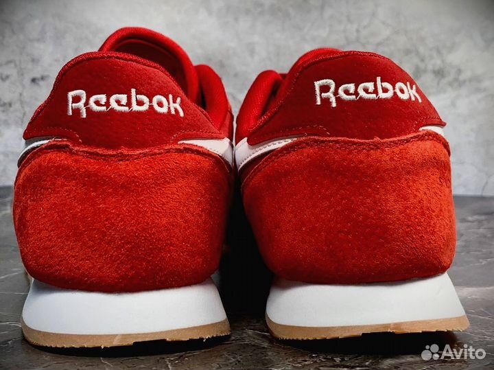 Кроссовки Reebok красные