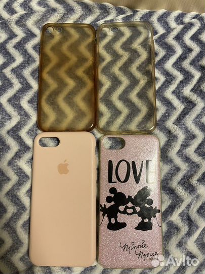 Чехлы на iPhone 8 и iPhone 12