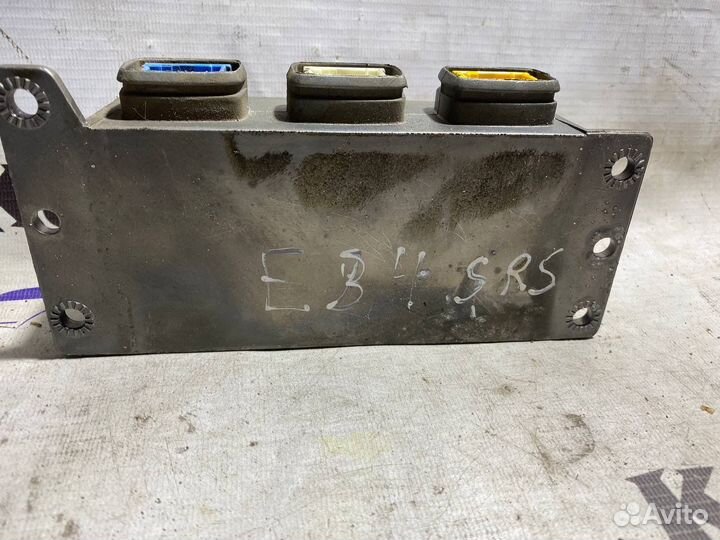 Блок управления SRS BMW 5 E34