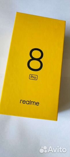 Телефон realme 8pro