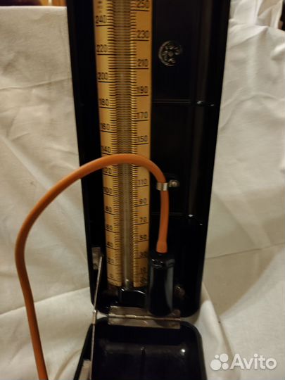 Тонометр в чехле (антикварный)