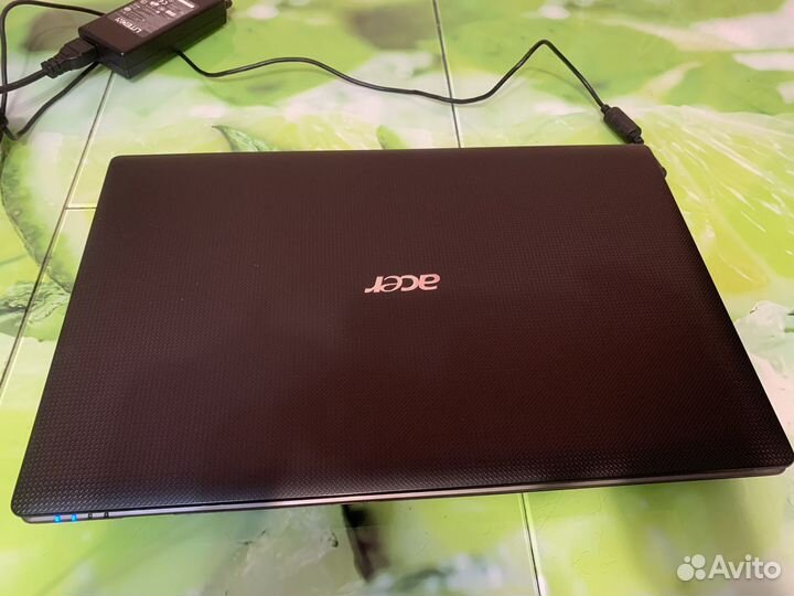 Ноутбук Acer 17.3 дюйма/i5-2430M/4Gb/Radeon