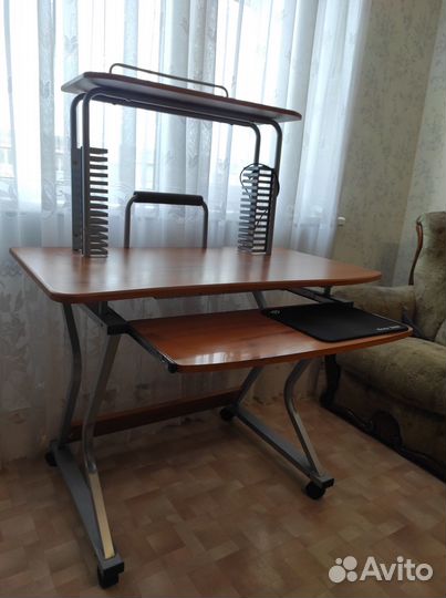 Компьютерный стол бу