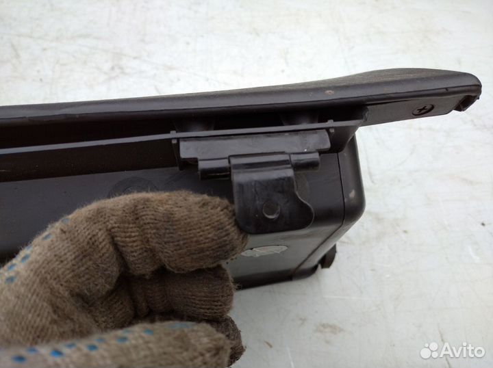 Бардачок Hyundai Starex H1