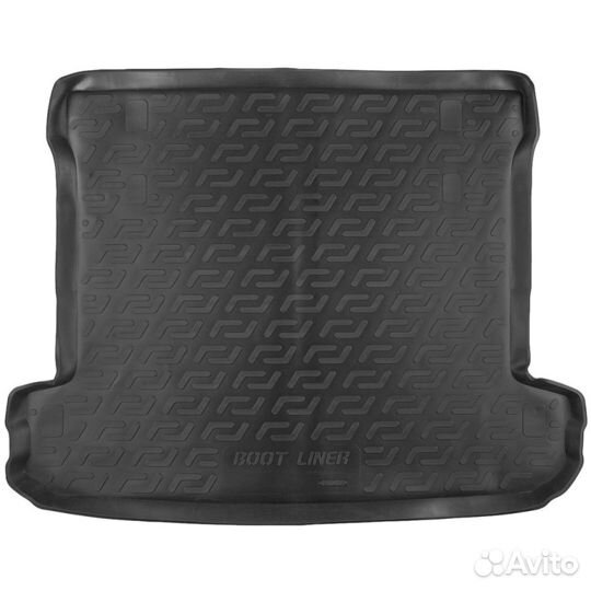 Коврик в багажник на Мицубиси Паджеро 3, 4