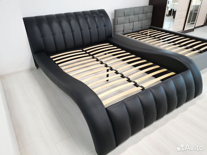 Кровать 140х200 черная Мадрид