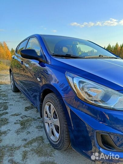 Hyundai Solaris 1.4 AT, 2011, 65 000 км