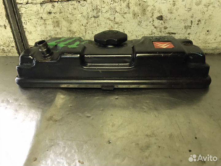 Клапанная крышка 1.4 8V KFW KFX Citroen Peugeot