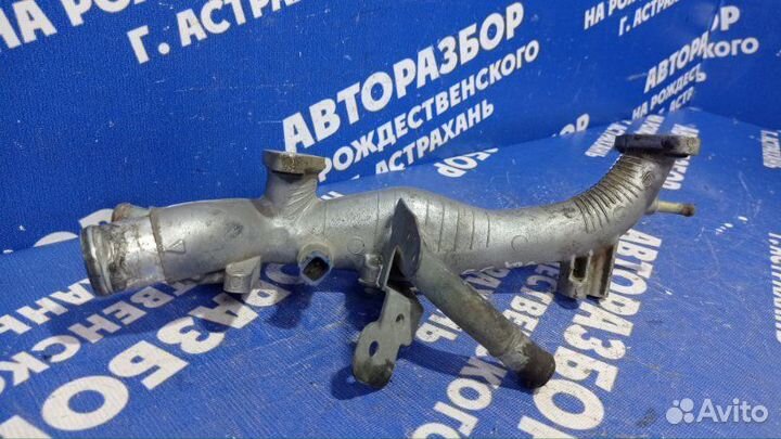 Фланец системы охлаждения Nissan Teana J32 седан