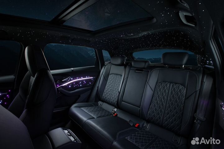 Audi E-trone Звездное небо