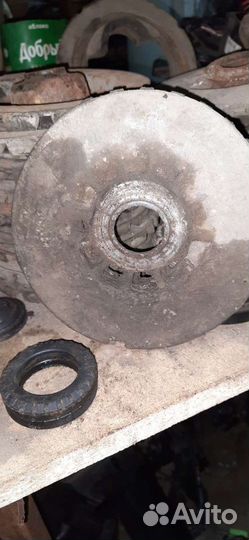 Чашки под пружины Dodge Caravan 01-07