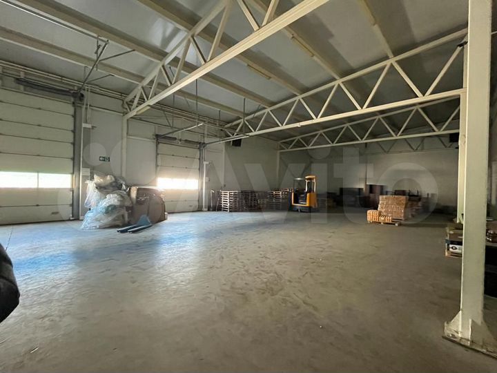 Склад, 1400 м²