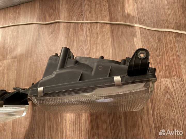 Фара передняя Subaru Forester SF5 дорест