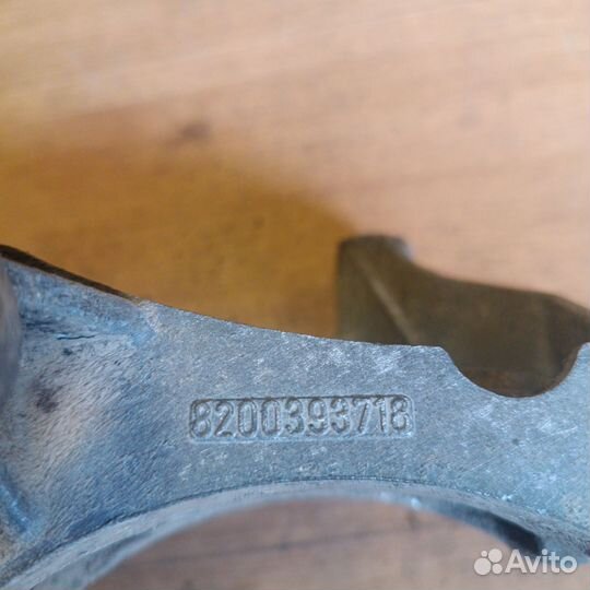 Кронштейн генератора renault megane 2