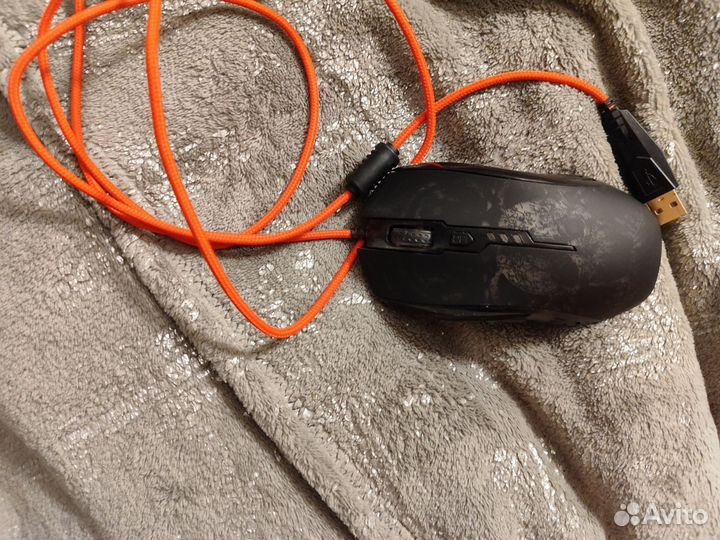 Клавиатура мембранная, мышка игровая