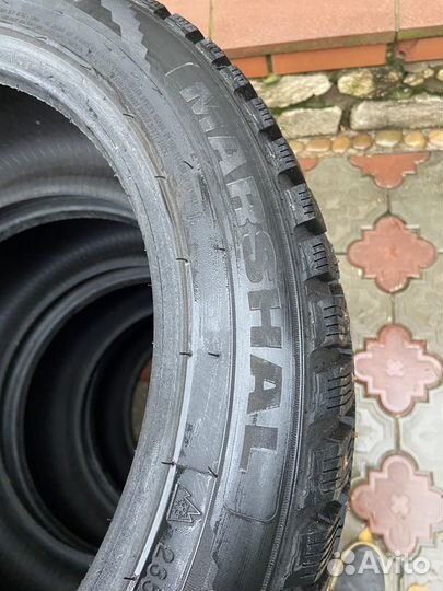 Marshal I'Zen KW22 235/45 R17 97T