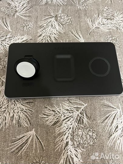 Беспроводная зарядка Satechi Trio Wireless (3 в 1)