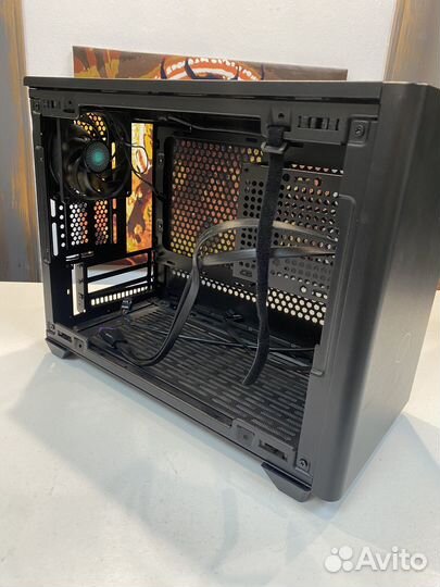 Корпус Cooler Master NR200 mini itx