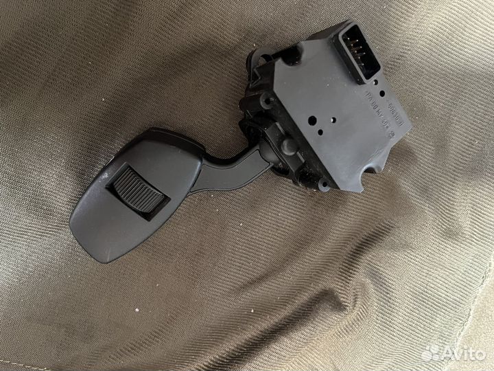 Полрулевой переключатель дворников бмв 5 Е60