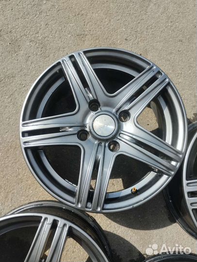 Литые диски 4*114,3 R15 skad