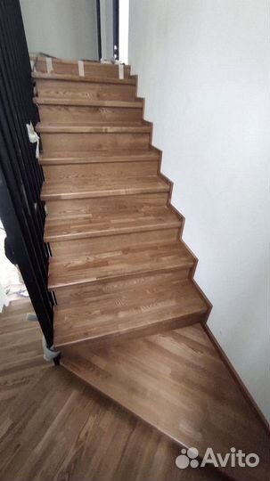 Лестница на второй этаж