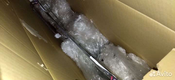 Лобовое стекло Toyota Land Cruiser 200