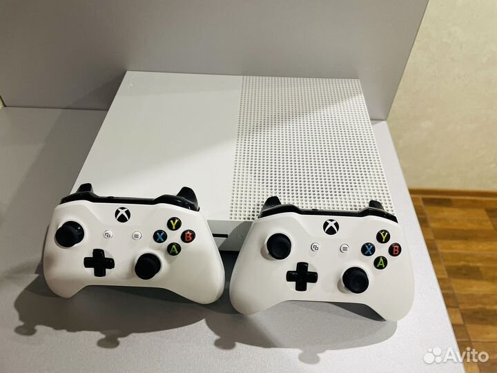 Xbox ONE S