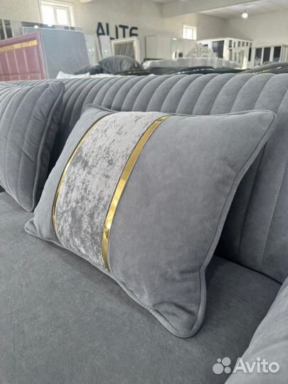 Мягкая мебель угловой комплект / диван и кресло