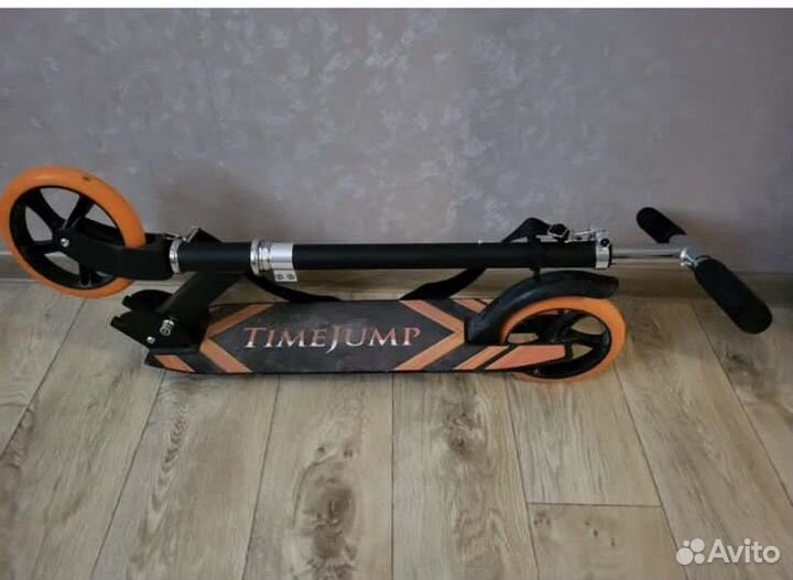 Самокат детский трехколесный новый