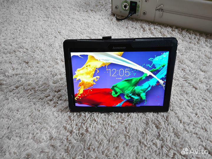 Планшеты: Леново таб2 А10-30 16 Gb