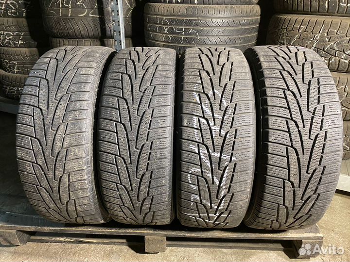 Kumho I'Zen KW31 215/55 R17 98R