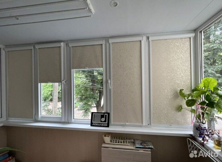 Рулонные кассетные шторы блекаут P8451-A9764