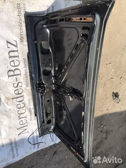 Крышка багажника со спойлером mercedes 190 w201
