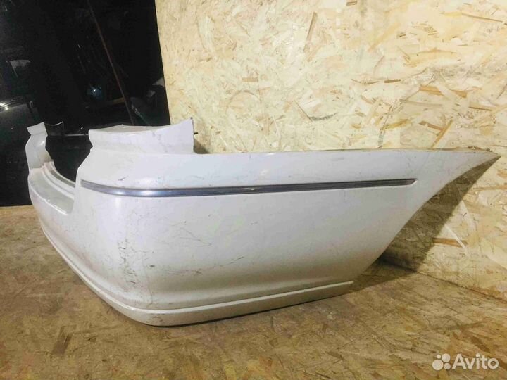 Бампер задний Nissan Presage U30 Белыйцарапины