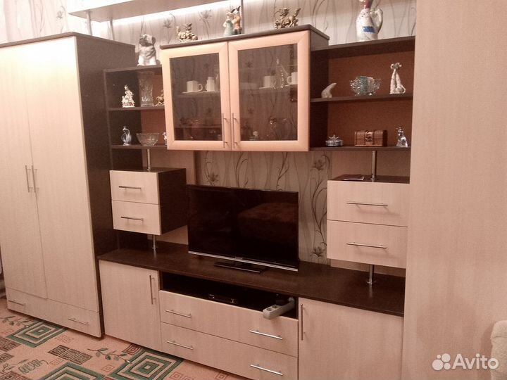 Стенка в гостиную