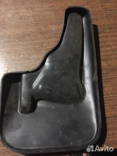 Брызговики передние