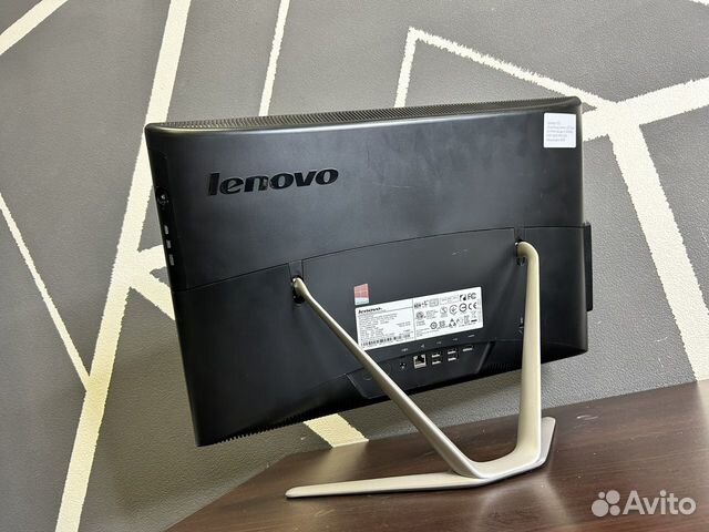Моноблок Lenovo 24