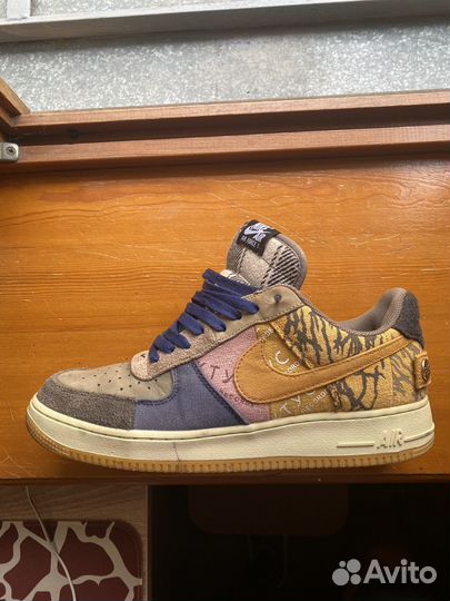 Кроссовки nike air force x travis scott