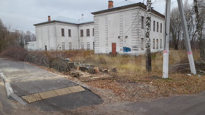 Здание, 950 м²