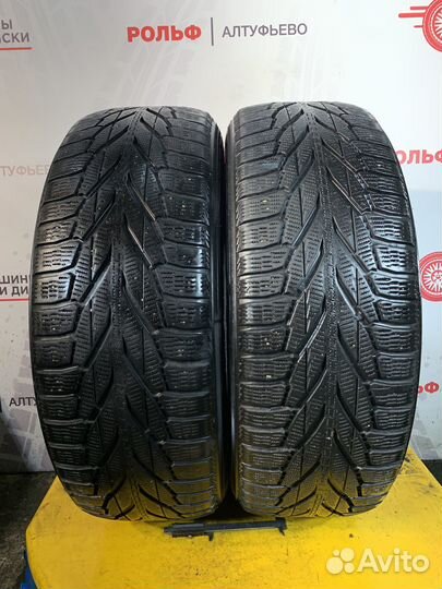 Nokian Tyres Hakkapeliitta R2 SUV 235/65 R17