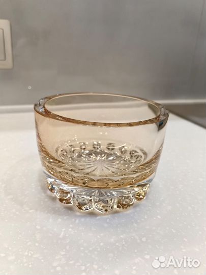 Вазы из цветного стекла