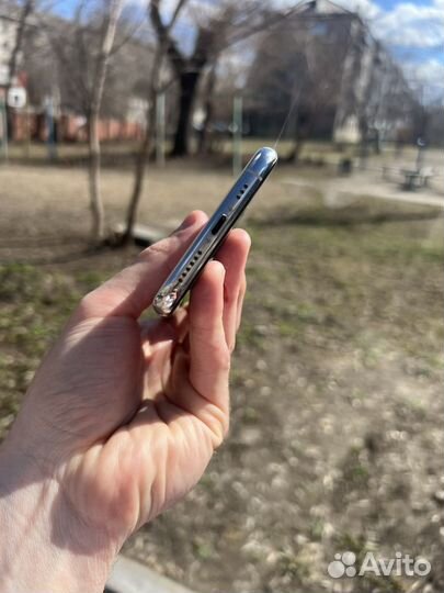 iPhone 11 Pro, 64 ГБ