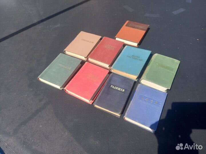 Книги библ.советской поэзии