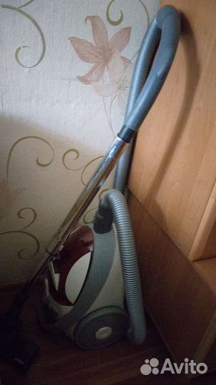 Пылесос Vitek