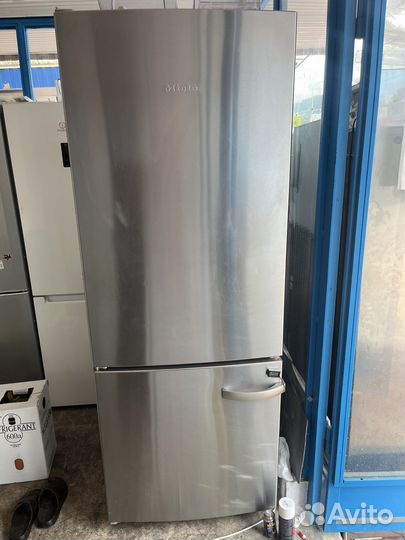 Холодильник бу(Обслуженный гарантия от мастера)